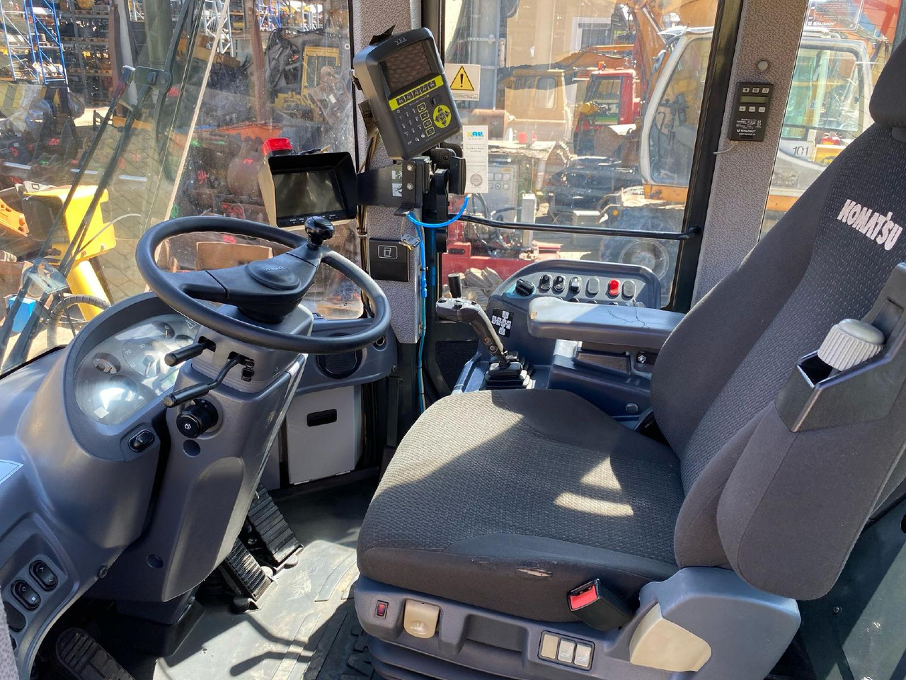 Chargeuse sur pneus Komatsu WA 380: photos 12