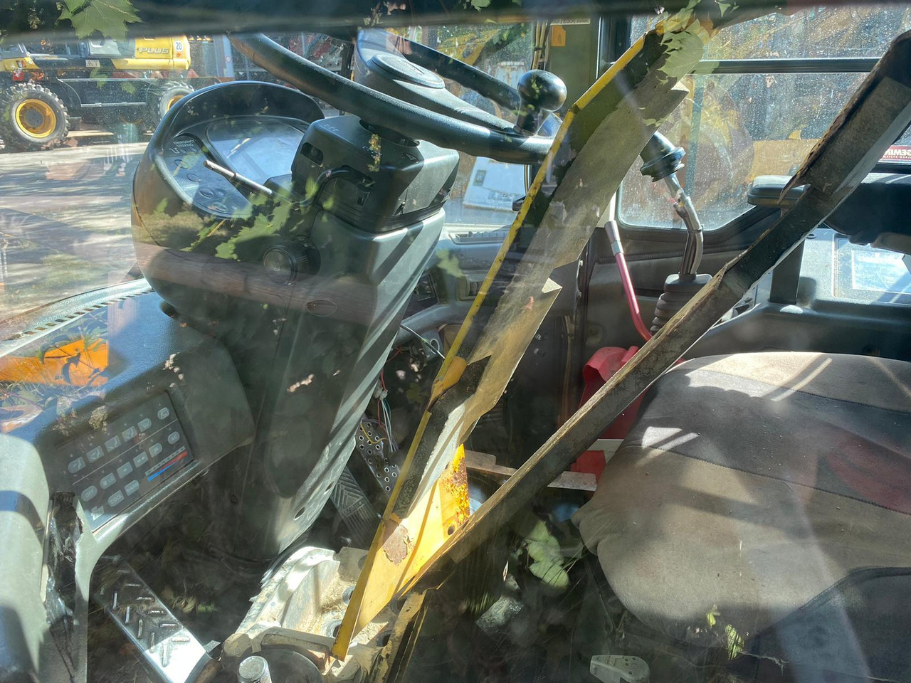 Komatsu WA 380 - Cabine pour Engins de chantier: photos 4 Komatsu WA 380 - Cabine pour Engins de chantier: photos 4