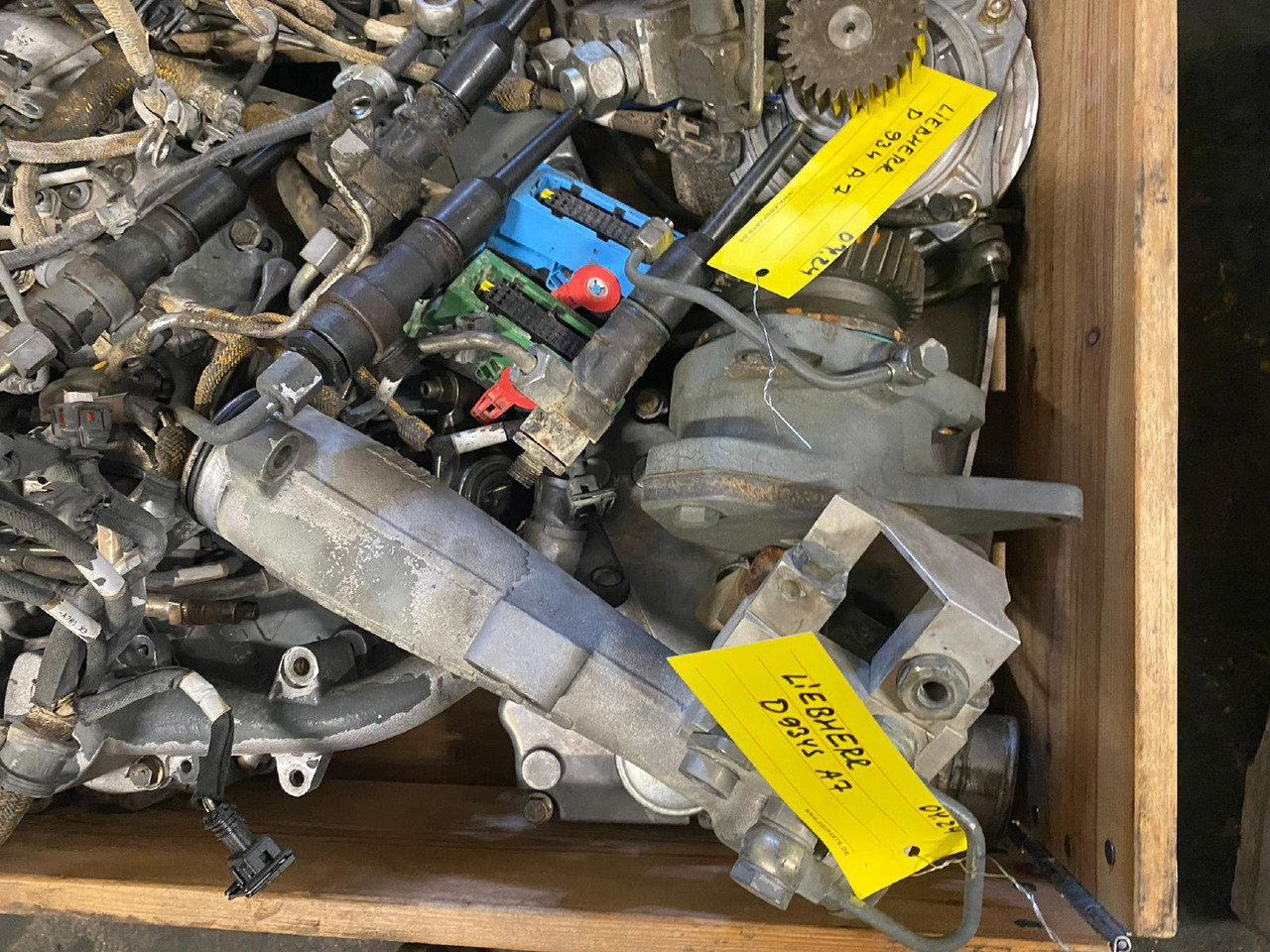 Liebherr D934S A7 - Moteur et pièces pour Engins de chantier: photos 5 Liebherr D934S A7 - Moteur et pièces pour Engins de chantier: photos 5