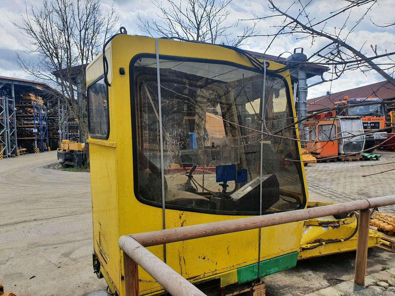 Liebherr R 942 - Cabine pour Pelle sur chenille: photos 5 Liebherr R 942 - Cabine pour Pelle sur chenille: photos 5