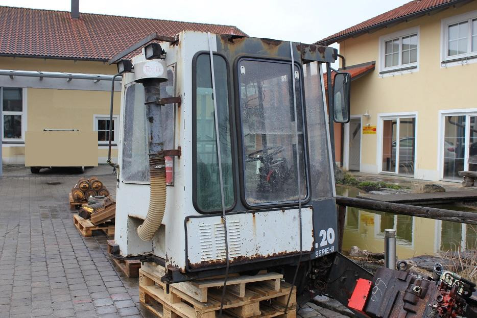 O&K L20 - Cabine pour Engins de chantier: photos 3 O&K L20 - Cabine pour Engins de chantier: photos 3