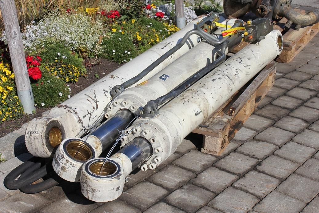 Terex TC 260 LC - Vérin hydraulique pour Engins de chantier: photos 5 Terex TC 260 LC - Vérin hydraulique pour Engins de chantier: photos 5