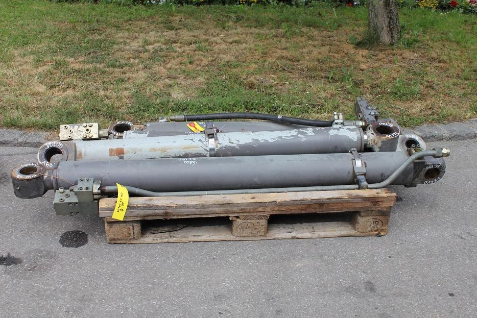 Volvo EC 160 - Vérin hydraulique pour Engins de chantier: photos 2 Volvo EC 160 - Vérin hydraulique pour Engins de chantier: photos 2