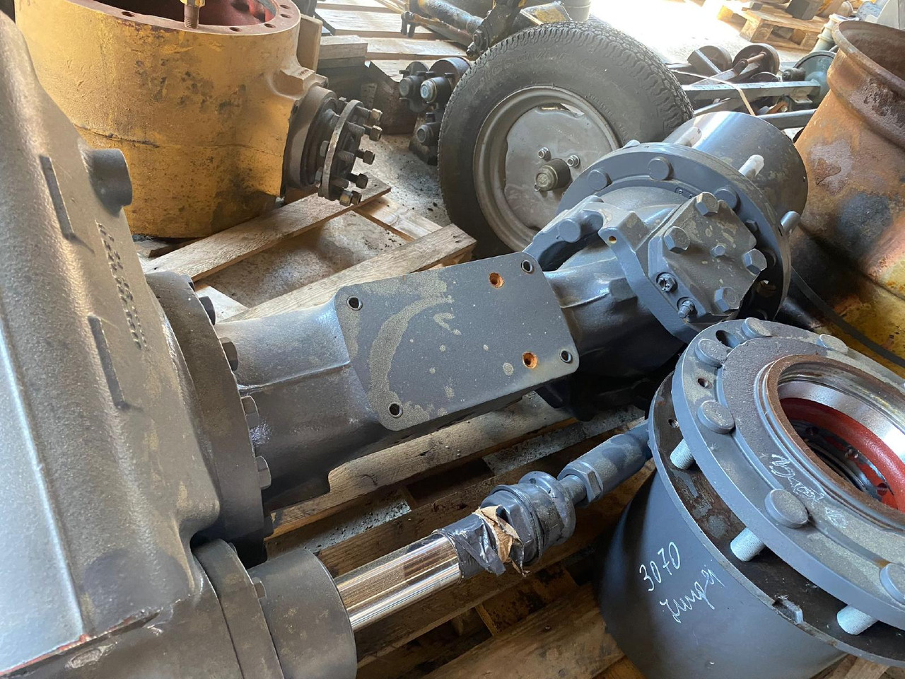 Essieu et pièces pour Engins de chantier neuf ZF MS E 3070 II: photos 7