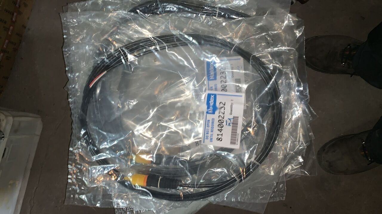 Haldex elektryczny EBS 24V 4m - Conduite/ Flexible de frein pour Camion: photos 5 Haldex elektryczny EBS 24V 4m - Conduite/ Flexible de frein pour Camion: photos 5