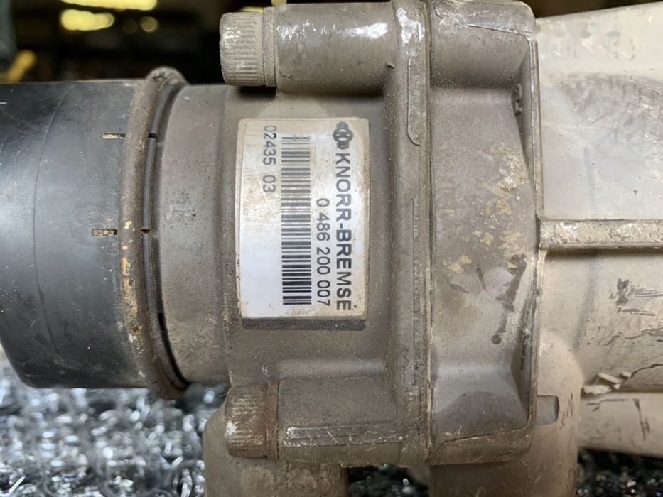 Knorr-Bremse orygina 0486200007 MAN TGA - Cylindre de frein pour Camion: photos 4 Knorr-Bremse orygina 0486200007 MAN TGA - Cylindre de frein pour Camion: photos 4