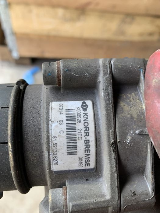 MAN zawór główny hamulcowy oryginał hurt K000926 MAN TGA K000926 - Cylindre de frein pour Camion: photos 4 MAN zawór główny hamulcowy oryginał hurt K000926 MAN TGA K000926 - Cylindre de frein pour Camion: photos 4