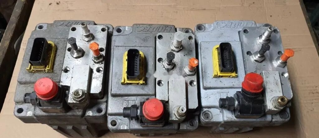 Moduł EMITEC Euro 6 Man TGX TGS 440KM 81154036134000 regeneracja 81154036134000 - Système d'échappement pour Camion: photos 1 Moduł EMITEC Euro 6 Man TGX TGS 440KM 81154036134000 regeneracja 81154036134000 - Système d'échappement pour Camion: photos 1