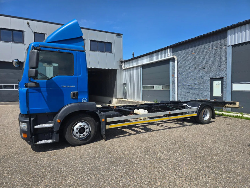 MAN TGM 15.240 TGM BDF - Camion porte-conteneur/ Caisse mobile: photos 4 MAN TGM 15.240 TGM BDF - Camion porte-conteneur/ Caisse mobile: photos 4