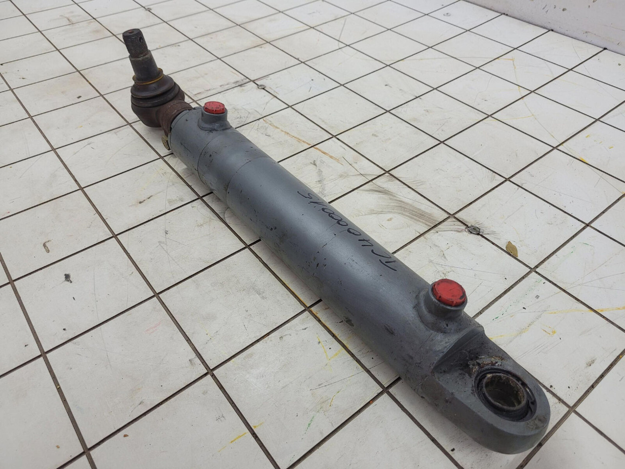CT 2 Compact truck steering cylinder - Vérin hydraulique pour Grue mobile: photos 3 CT 2 Compact truck steering cylinder - Vérin hydraulique pour Grue mobile: photos 3
