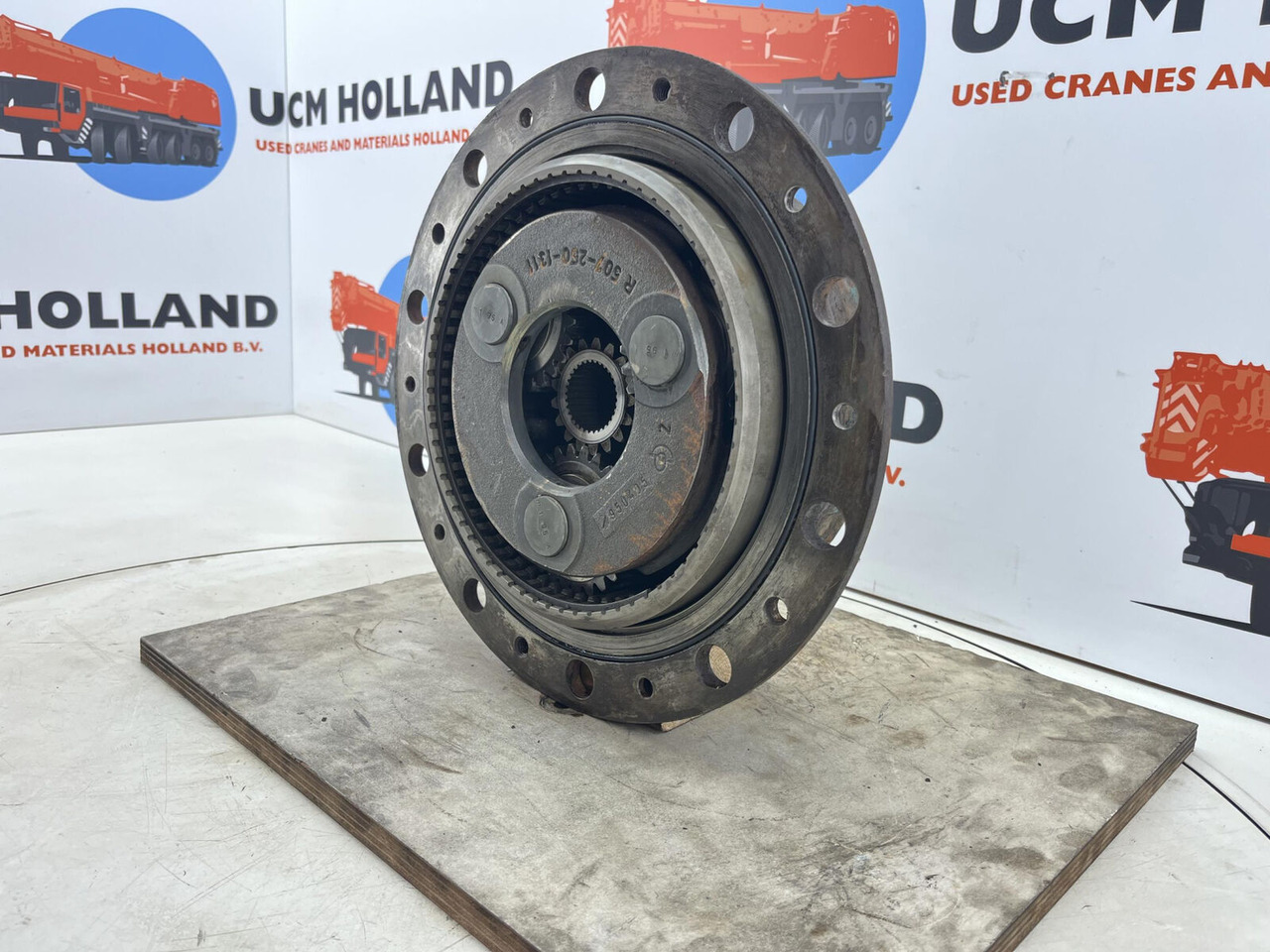 FAUN ATF 30 planetary gear 17-24-67-32-3pl-H87 - Moteur de translation pour Grue mobile: photos 3 FAUN ATF 30 planetary gear 17-24-67-32-3pl-H87 - Moteur de translation pour Grue mobile: photos 3