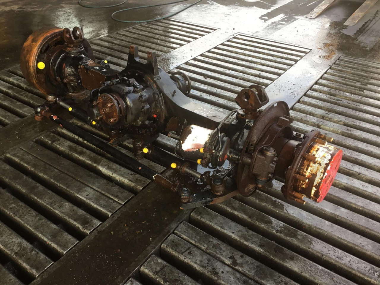 FAUN ATF 60-4 axle 2 - Essieu et pièces pour Grue mobile: photos 4 FAUN ATF 60-4 axle 2 - Essieu et pièces pour Grue mobile: photos 4