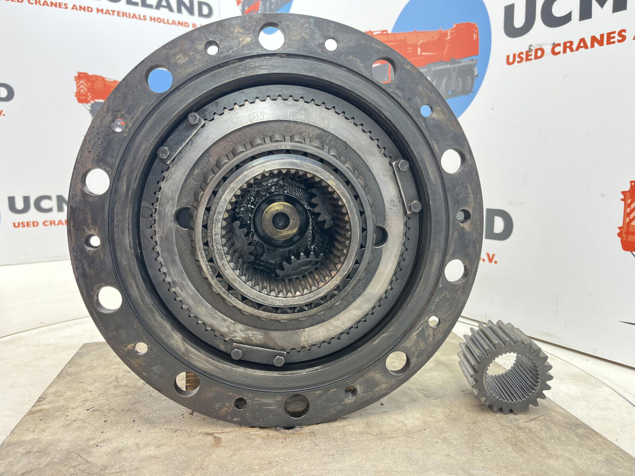 FAUN RTF 30-2 planetary gear 22-25-74-38-4pl-H137-46 - Moteur de translation pour Grue mobile: photos 5 FAUN RTF 30-2 planetary gear 22-25-74-38-4pl-H137-46 - Moteur de translation pour Grue mobile: photos 5
