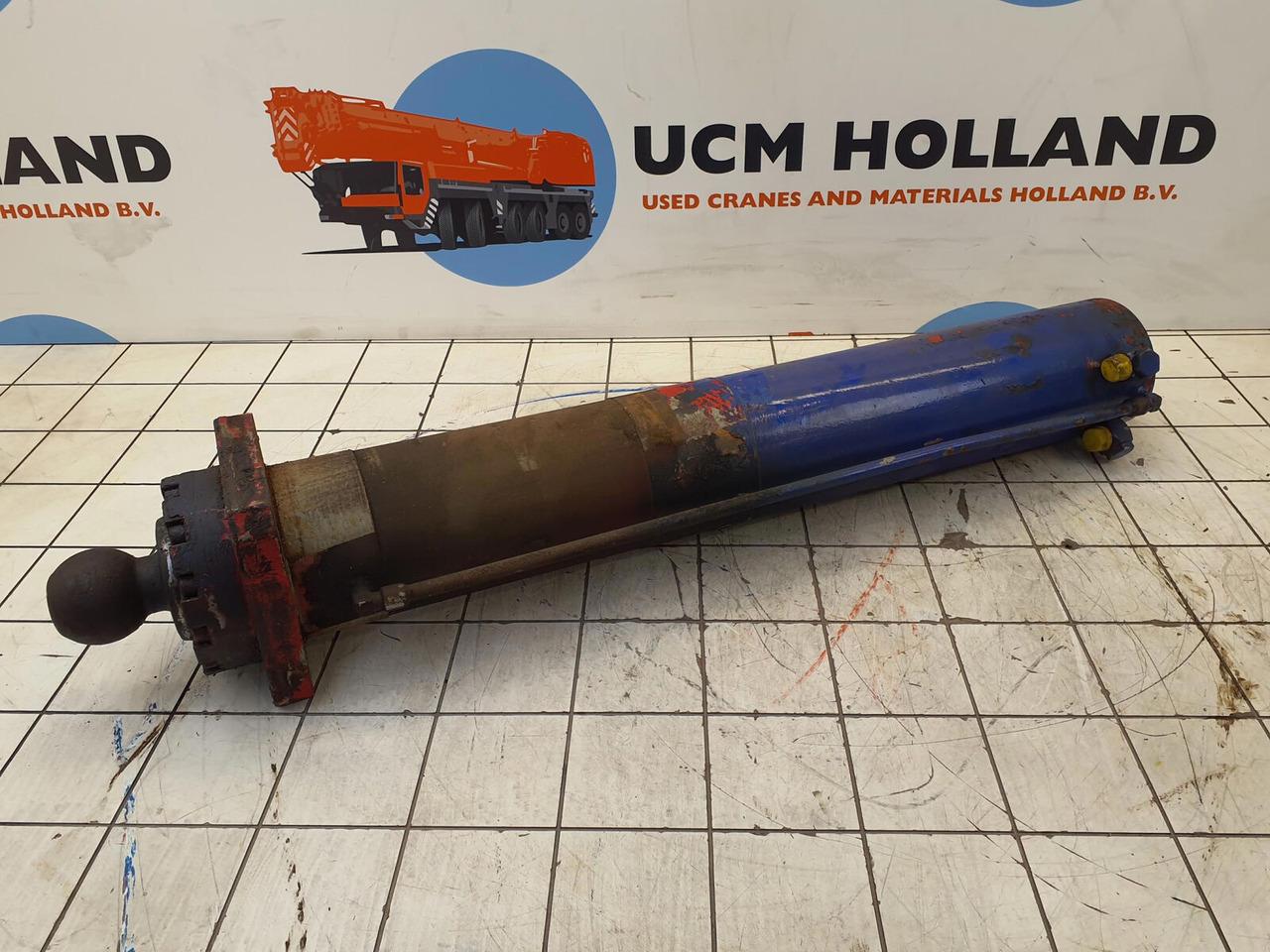 FAUN RTF 45 outrigger support cylinder - Vérin hydraulique pour Grue: photos 3 FAUN RTF 45 outrigger support cylinder - Vérin hydraulique pour Grue: photos 3