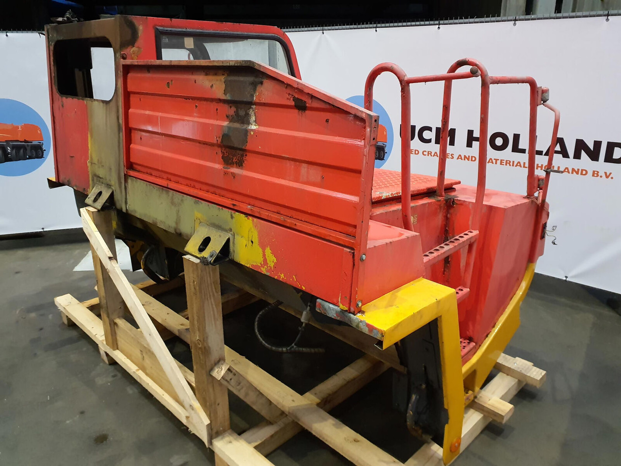 FAUN RTF 50-3 lower cabin - Cabine pour Grue mobile: photos 4 FAUN RTF 50-3 lower cabin - Cabine pour Grue mobile: photos 4