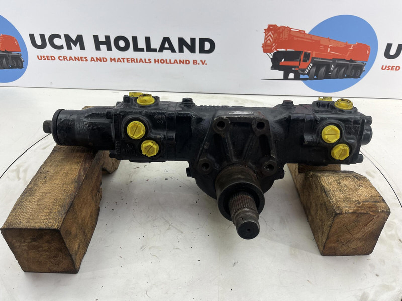 Gottwald 85-52 steering box - Colonne de direction pour Grue: photos 1 Gottwald 85-52 steering box - Colonne de direction pour Grue: photos 1