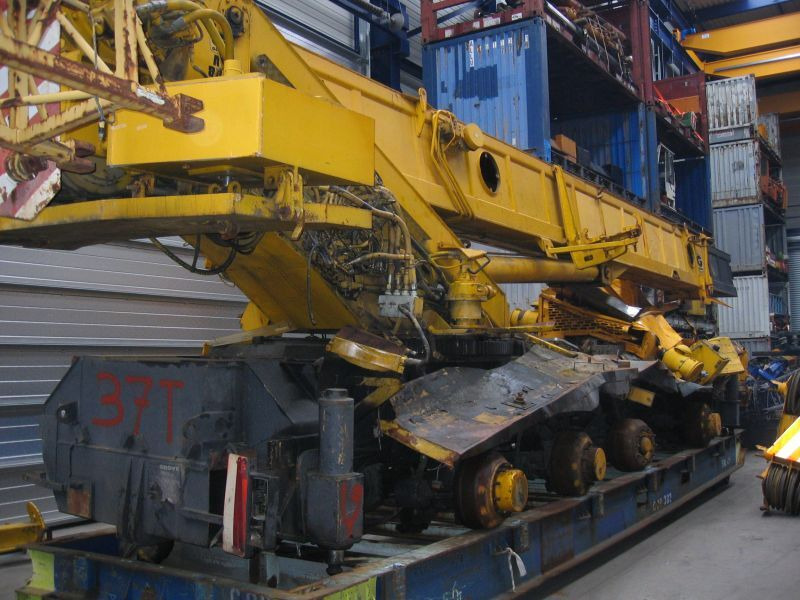 Grove AT 880 for parts - Grue mobile: photos 2 Grove AT 880 for parts - Grue mobile: photos 2