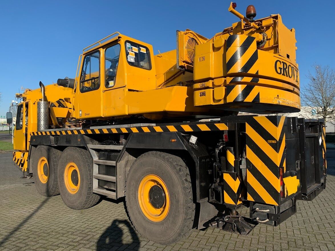 Grove GMK 3050 for parts - Grue mobile: photos 2 Grove GMK 3050 for parts - Grue mobile: photos 2