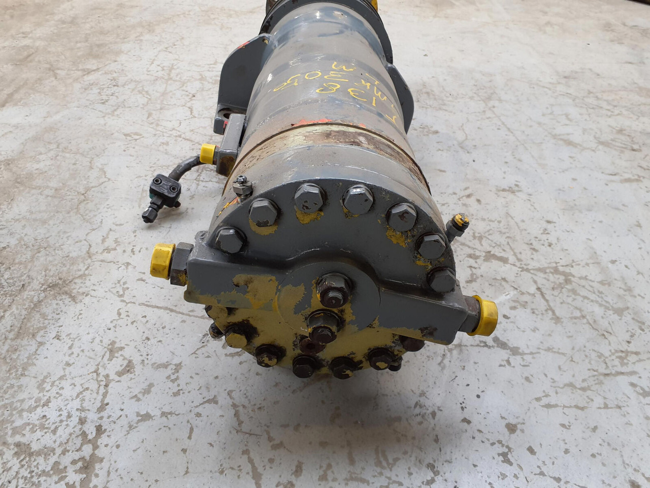 Grove GMK 3050 suspension cylinder - Vérin hydraulique pour Grue: photos 5 Grove GMK 3050 suspension cylinder - Vérin hydraulique pour Grue: photos 5