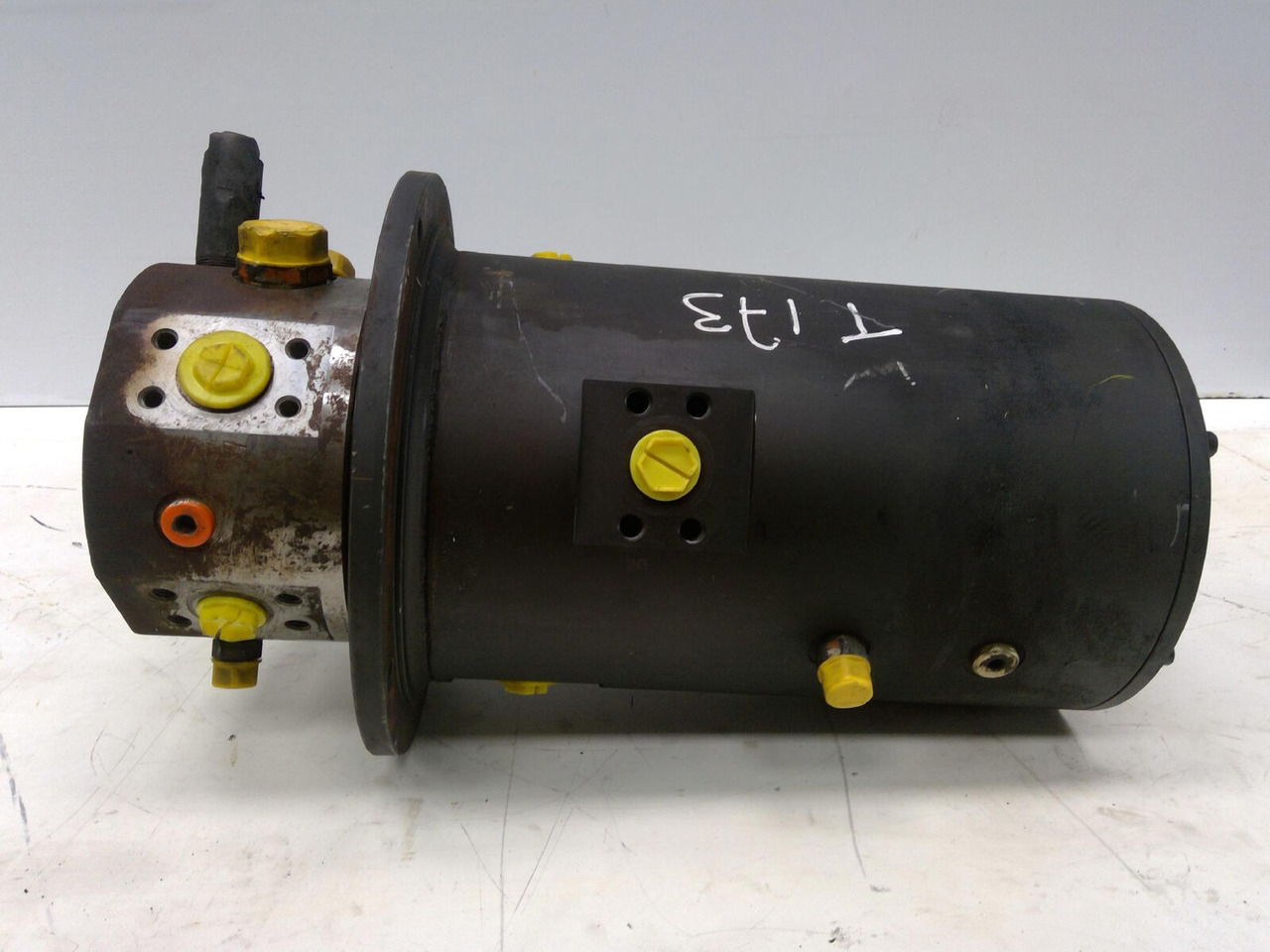 Grove GMK 3055 rotary lead through - Moteur hydraulique pour Grue mobile: photos 3 Grove GMK 3055 rotary lead through - Moteur hydraulique pour Grue mobile: photos 3