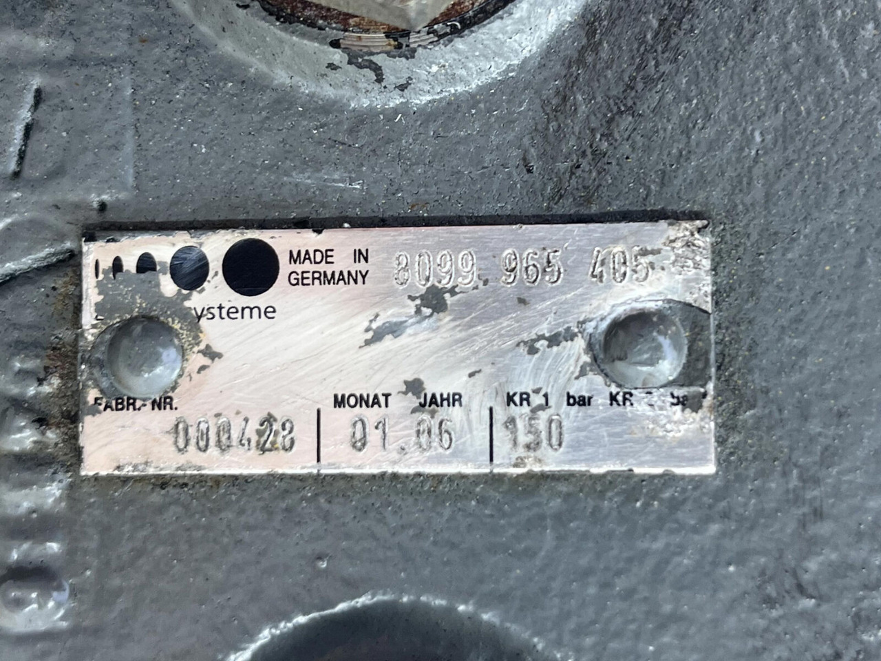 Boîtier de direction pour Grue mobile Grove GMK 3055 steering box: photos 8 Boîtier de direction pour Grue mobile Grove GMK 3055 steering box: photos 8