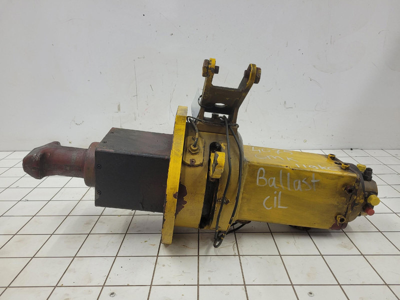 Grove GMK 4075 lifting unit counterweight left - Vérin hydraulique pour Grue: photos 1 Grove GMK 4075 lifting unit counterweight left - Vérin hydraulique pour Grue: photos 1