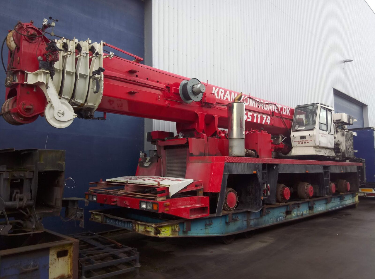 Grove GMK 5100 for parts - Grue mobile: photos 4 Grove GMK 5100 for parts - Grue mobile: photos 4