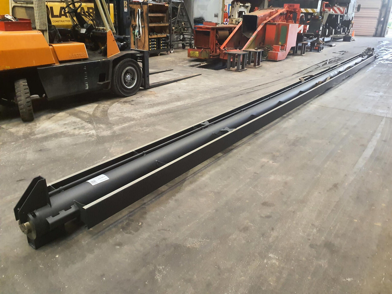 Grove GMK 6300L telescopic cylinder - Vérin hydraulique pour Grue mobile: photos 3 Grove GMK 6300L telescopic cylinder - Vérin hydraulique pour Grue mobile: photos 3