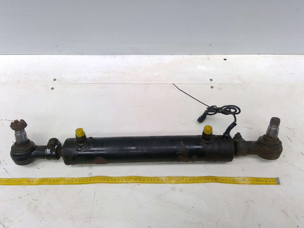Grove Grove GMK 3055 steering cylinder axle 1 right - Vérin hydraulique pour Grue mobile: photos 2 Grove Grove GMK 3055 steering cylinder axle 1 right - Vérin hydraulique pour Grue mobile: photos 2