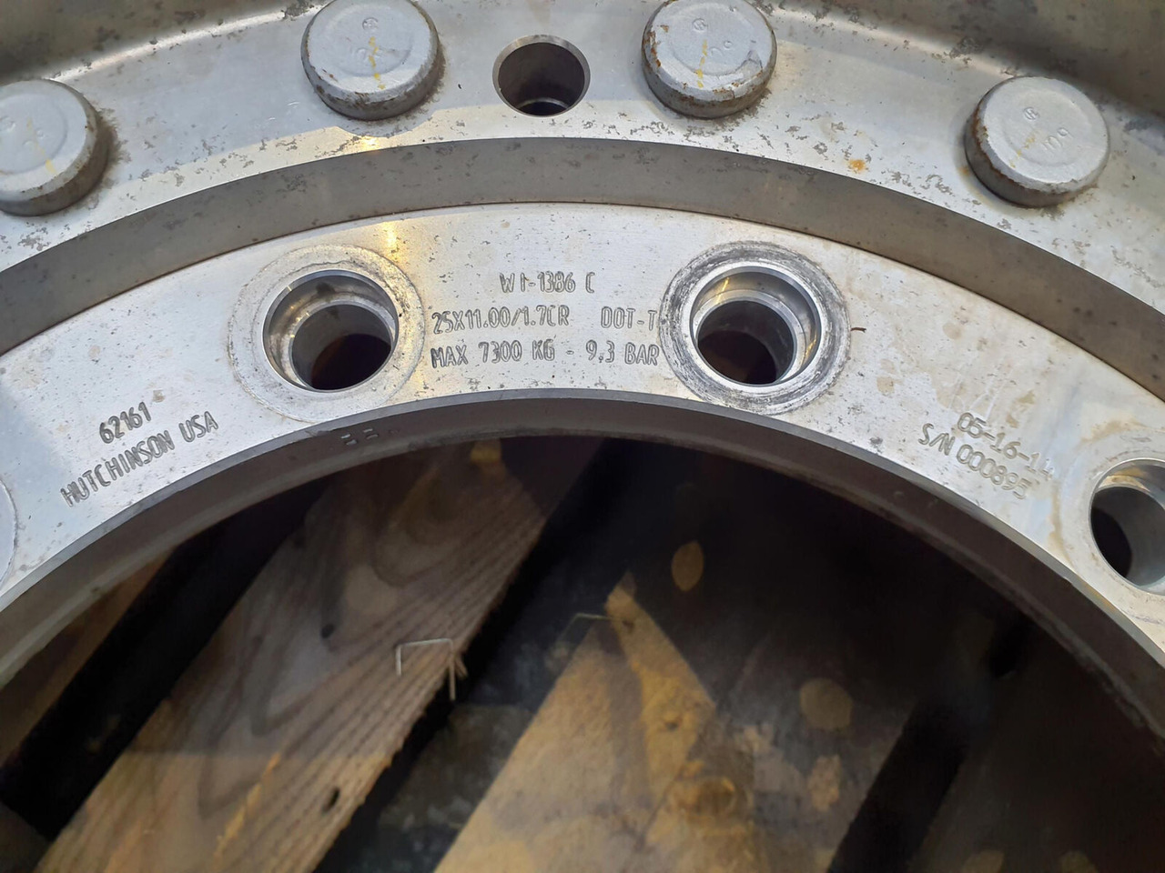 Grove Rim 445/95R25 12 13.2 2p Alu - Jante pour Grue: photos 3 Grove Rim 445/95R25 12 13.2 2p Alu - Jante pour Grue: photos 3