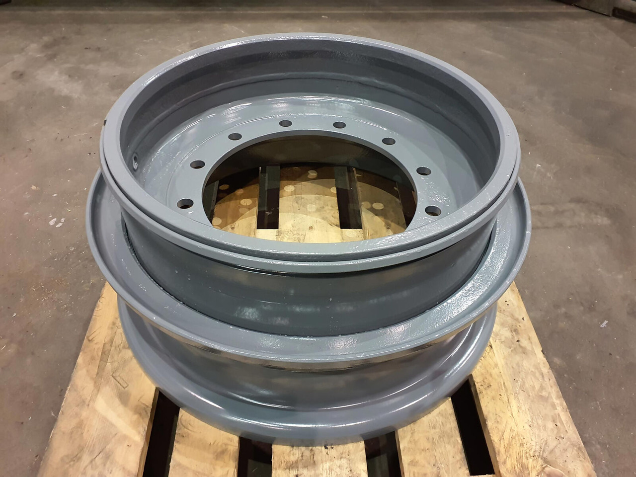 Grove Rim 445/95R25 12 14.5 3p - Jante pour Grue: photos 2 Grove Rim 445/95R25 12 14.5 3p - Jante pour Grue: photos 2