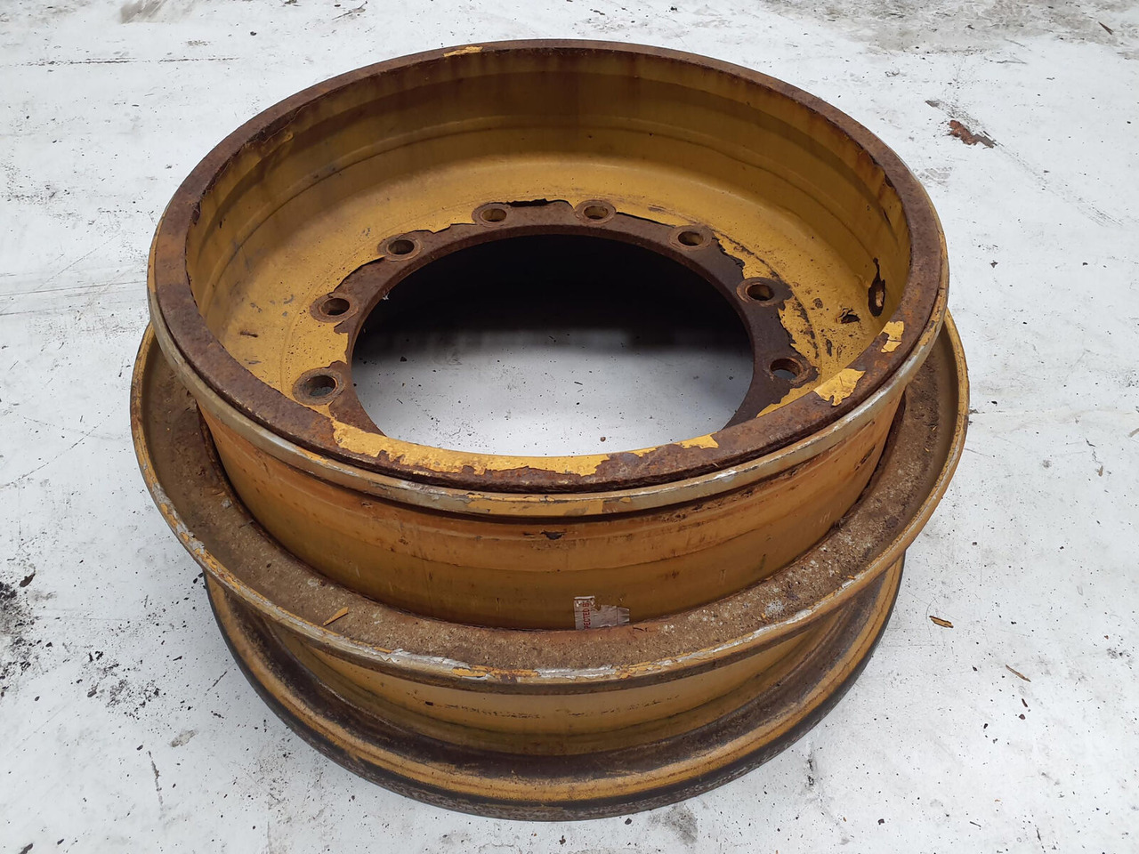 Grove Rim 445/95R25 12 14.5 3p - Jante pour Grue: photos 1 Grove Rim 445/95R25 12 14.5 3p - Jante pour Grue: photos 1