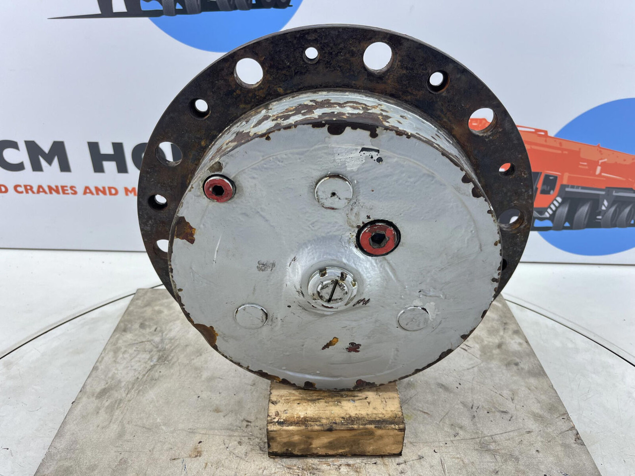 Kessler Planetary gear 31-15-62-40-3pl-H84-46 - Moteur de rotation pour Grue: photos 1 Kessler Planetary gear 31-15-62-40-3pl-H84-46 - Moteur de rotation pour Grue: photos 1