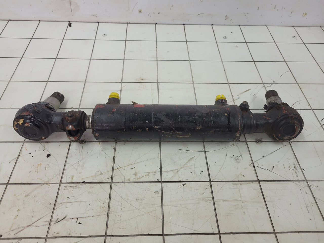 Krupp KMK 3045 steering cylinder - Vérin hydraulique pour Grue mobile: photos 4 Krupp KMK 3045 steering cylinder - Vérin hydraulique pour Grue mobile: photos 4
