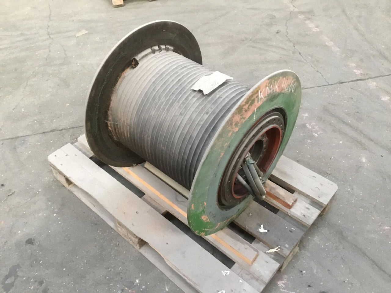Krupp KMK 4060 winch - Treuil pour Grue mobile: photos 1 Krupp KMK 4060 winch - Treuil pour Grue mobile: photos 1