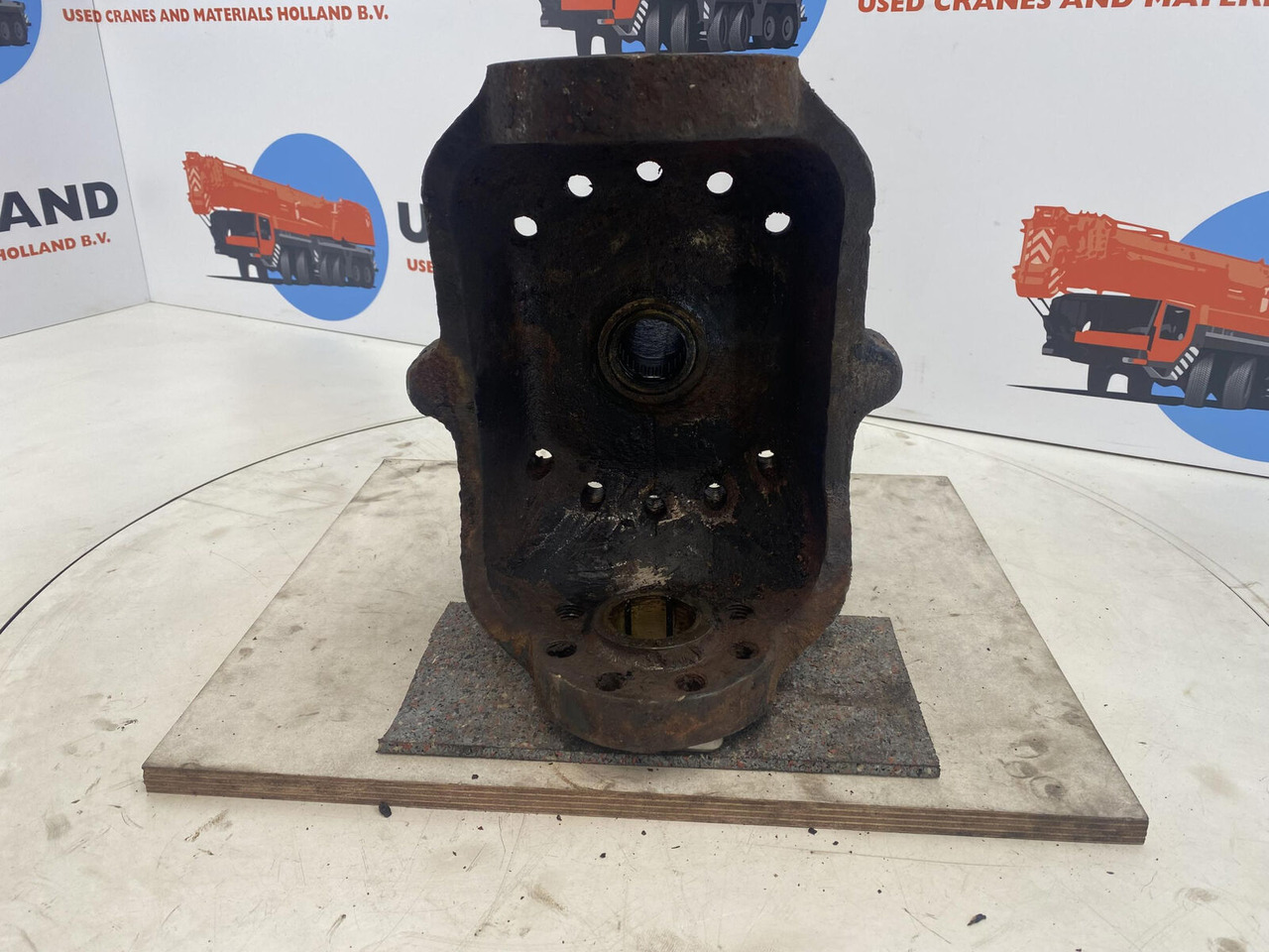 Liebherr LTM 1025 Steering knuckle 16 holes axle 1 - Fusée d'essieu pour Grue mobile: photos 5 Liebherr LTM 1025 Steering knuckle 16 holes axle 1 - Fusée d'essieu pour Grue mobile: photos 5