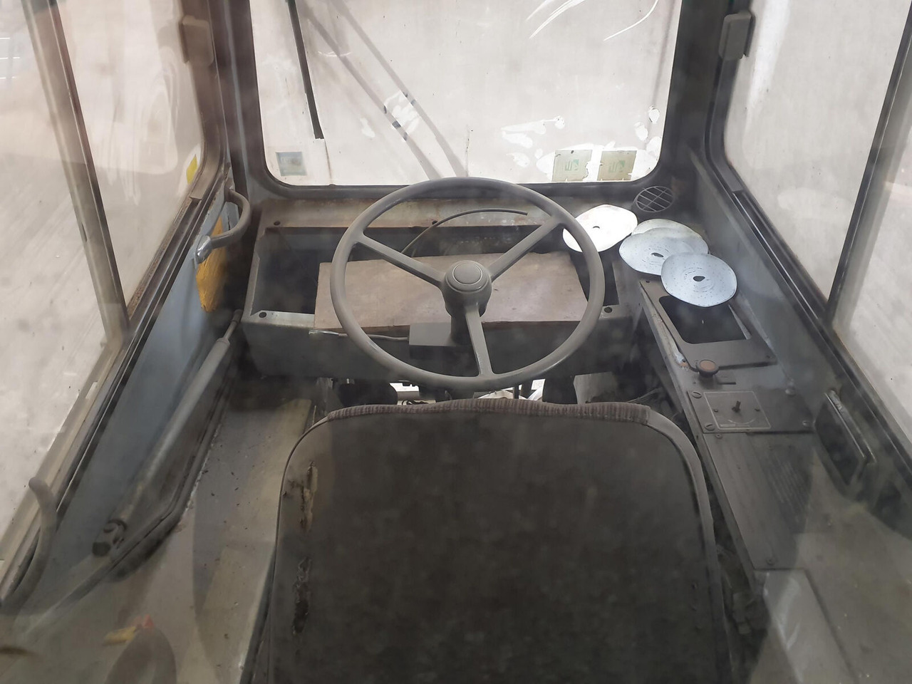 Liebherr LTM 1030 lower cabin - Cabine pour Grue mobile: photos 5 Liebherr LTM 1030 lower cabin - Cabine pour Grue mobile: photos 5