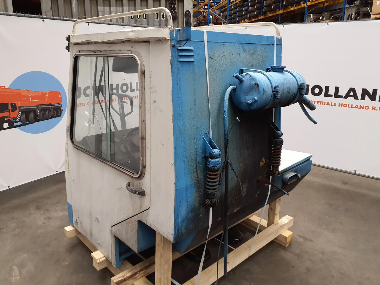 Liebherr LTM 1035/3 lower cabin - Cabine pour Grue mobile: photos 3 Liebherr LTM 1035/3 lower cabin - Cabine pour Grue mobile: photos 3