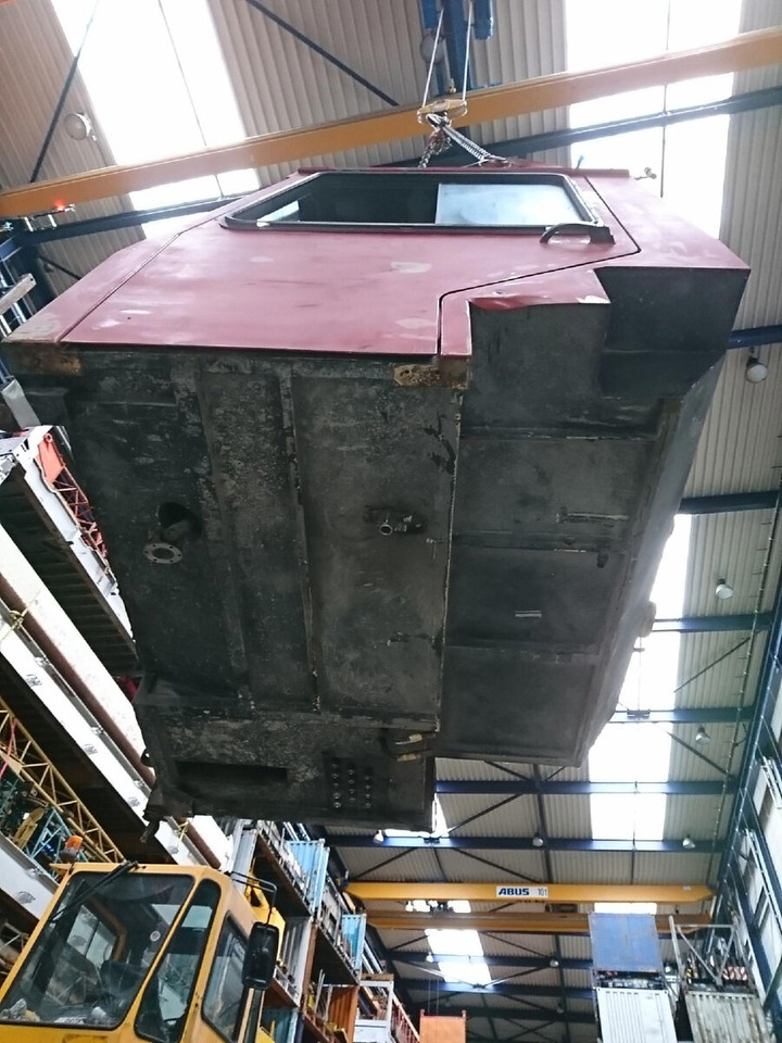 Liebherr LTM 1035 lower cabin - Cabine pour Grue mobile: photos 5 Liebherr LTM 1035 lower cabin - Cabine pour Grue mobile: photos 5