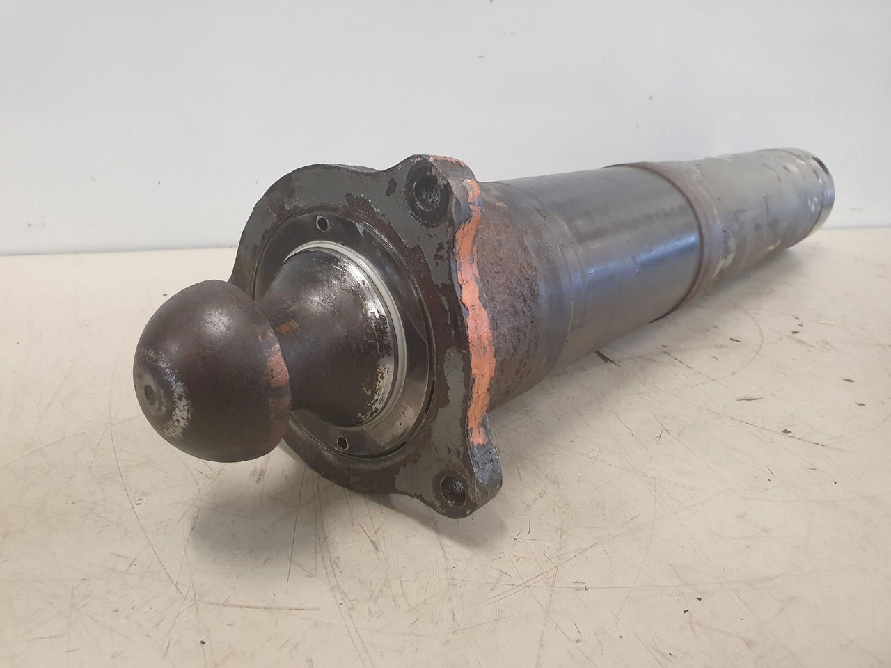Liebherr LTM 1050-1 outrigger support cylinder rear - Vérin hydraulique pour Grue: photos 3 Liebherr LTM 1050-1 outrigger support cylinder rear - Vérin hydraulique pour Grue: photos 3
