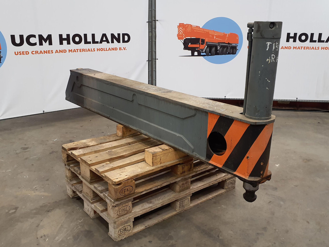 Liebherr LTM 1050-1 sliding beam complete rear - Suspension pour Grue mobile: photos 1 Liebherr LTM 1050-1 sliding beam complete rear - Suspension pour Grue mobile: photos 1