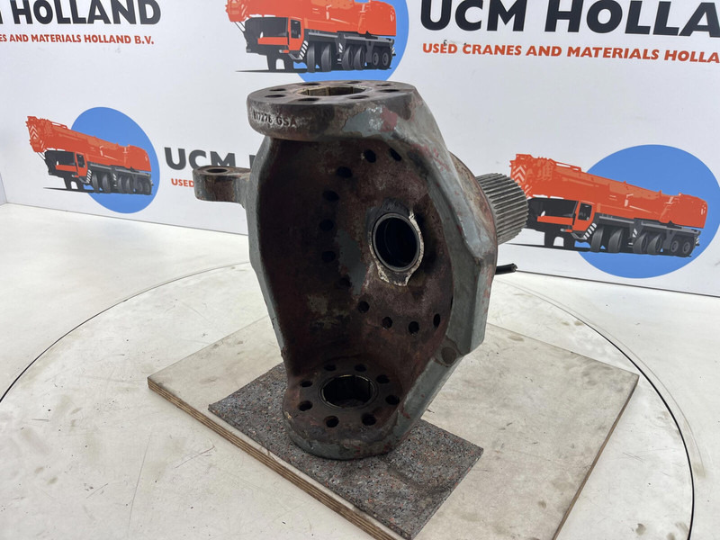 Liebherr LTM 1050-1 steering knuckle 16 holes axle 3 left - Fusée d'essieu pour Grue: photos 4 Liebherr LTM 1050-1 steering knuckle 16 holes axle 3 left - Fusée d'essieu pour Grue: photos 4