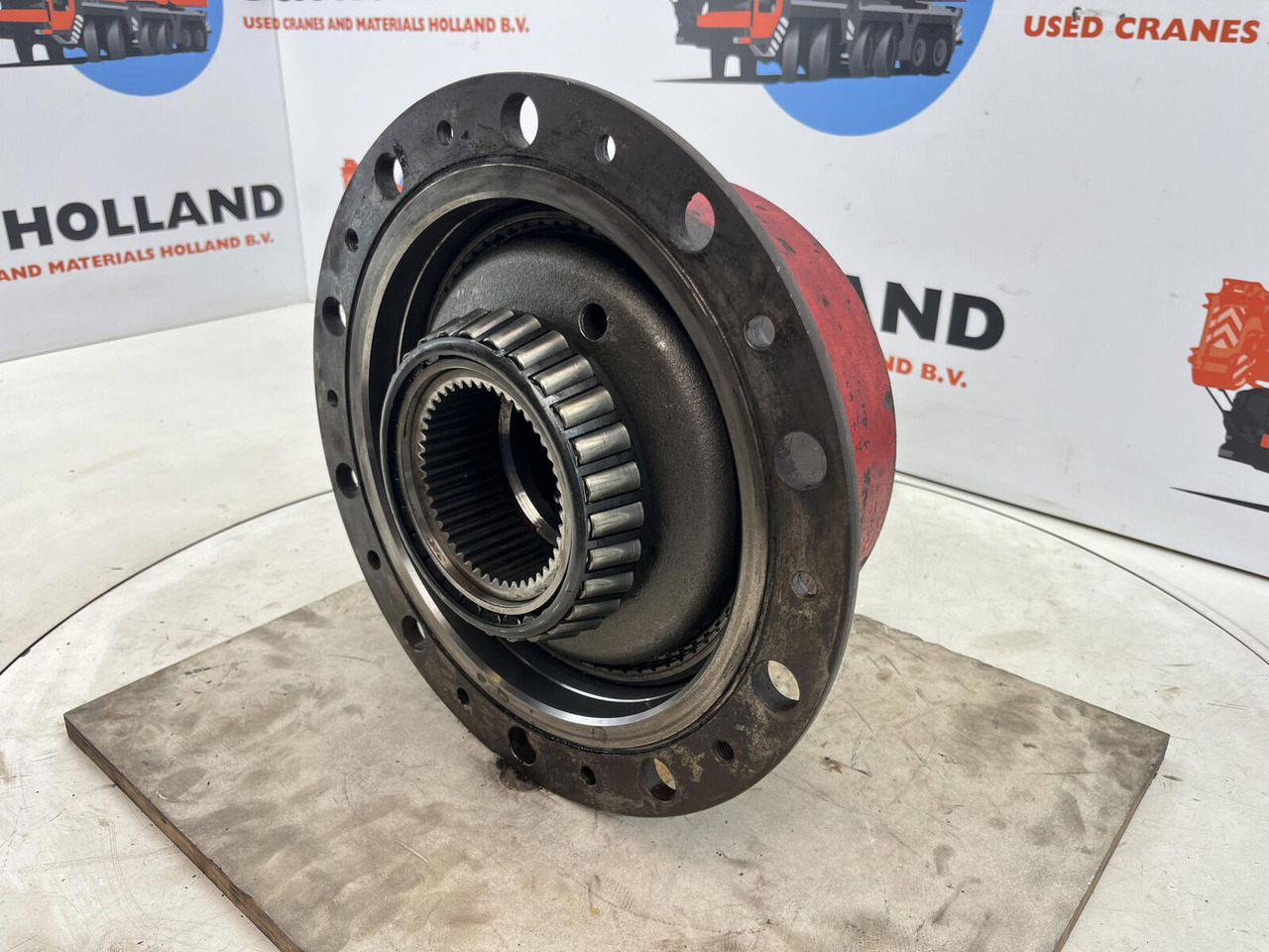 Liebherr LTM 1060/2 planetary gear 17-24-67-32-3pl-H135-46 - Moteur de translation pour Grue mobile: photos 3 Liebherr LTM 1060/2 planetary gear 17-24-67-32-3pl-H135-46 - Moteur de translation pour Grue mobile: photos 3