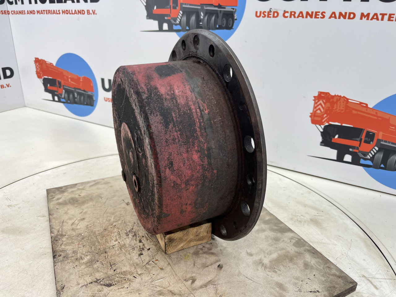Liebherr LTM 1060/2 planetary gear 17-24-67-32-3pl-H135-46 - Moteur de translation pour Grue mobile: photos 2 Liebherr LTM 1060/2 planetary gear 17-24-67-32-3pl-H135-46 - Moteur de translation pour Grue mobile: photos 2