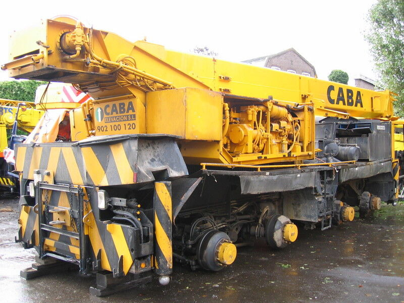 Liebherr LTM 1060 for parts - Grue tout-terrain: photos 2 Liebherr LTM 1060 for parts - Grue tout-terrain: photos 2