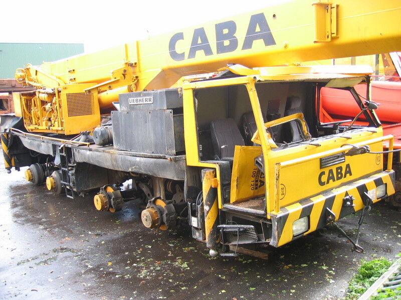 Liebherr LTM 1060 for parts - Grue tout-terrain: photos 1 Liebherr LTM 1060 for parts - Grue tout-terrain: photos 1
