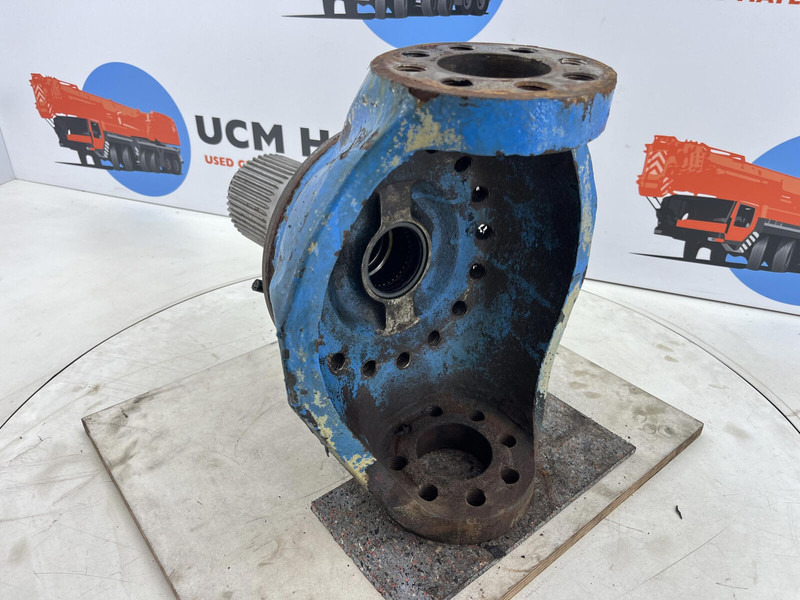 Liebherr LTM 1070 Steering knuckle 16 holes axle 4 - Fusée d'essieu pour Grue: photos 4 Liebherr LTM 1070 Steering knuckle 16 holes axle 4 - Fusée d'essieu pour Grue: photos 4