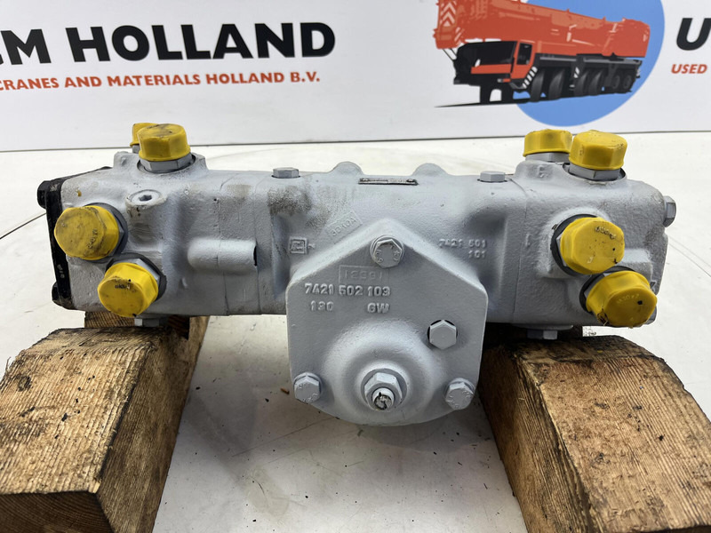 Liebherr LTM 1070 steering box - Colonne de direction pour Grue: photos 5 Liebherr LTM 1070 steering box - Colonne de direction pour Grue: photos 5