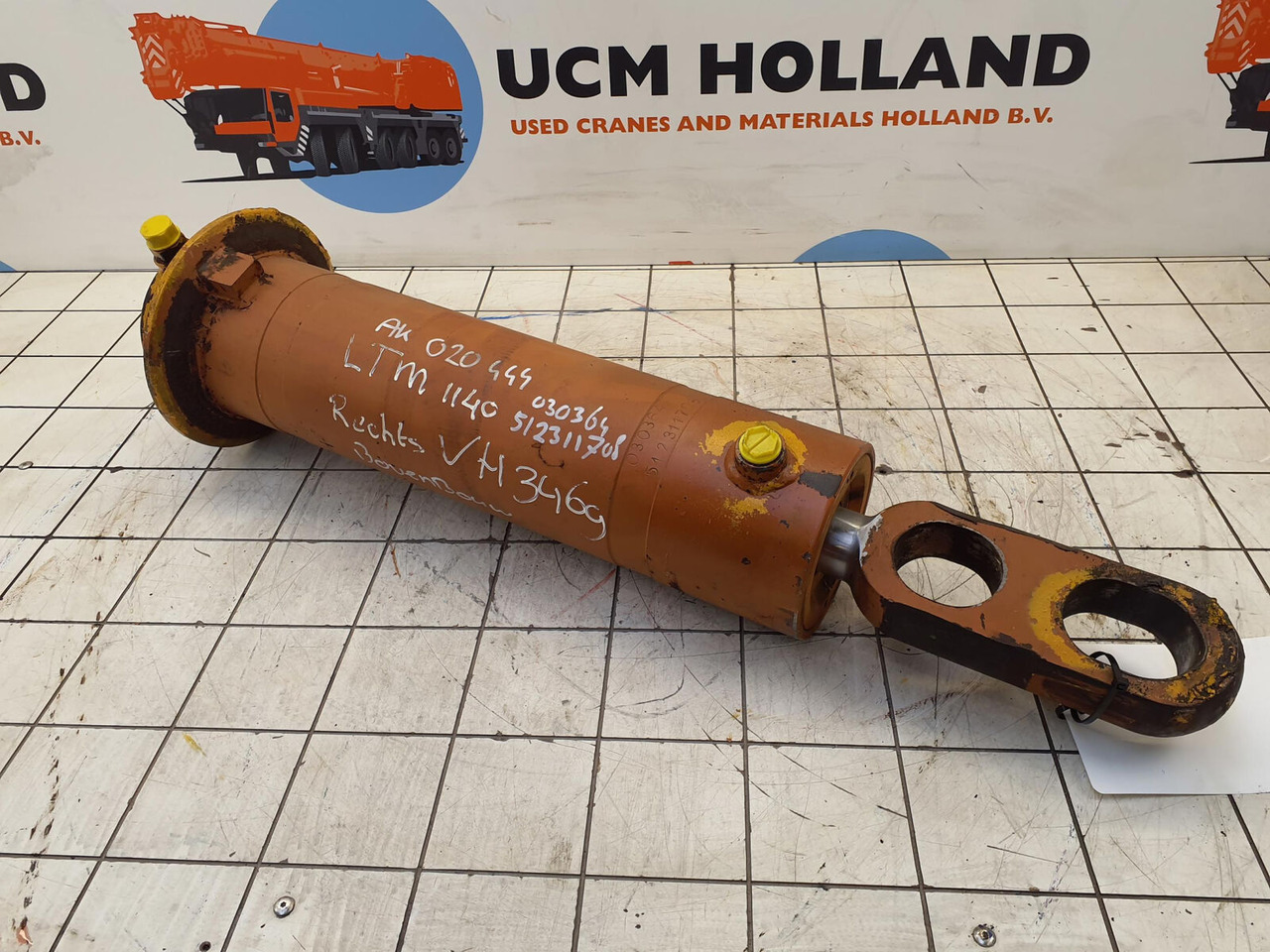 Liebherr LTM 1140 counterweight hydro cylinder - Vérin hydraulique pour Grue mobile: photos 4 Liebherr LTM 1140 counterweight hydro cylinder - Vérin hydraulique pour Grue mobile: photos 4