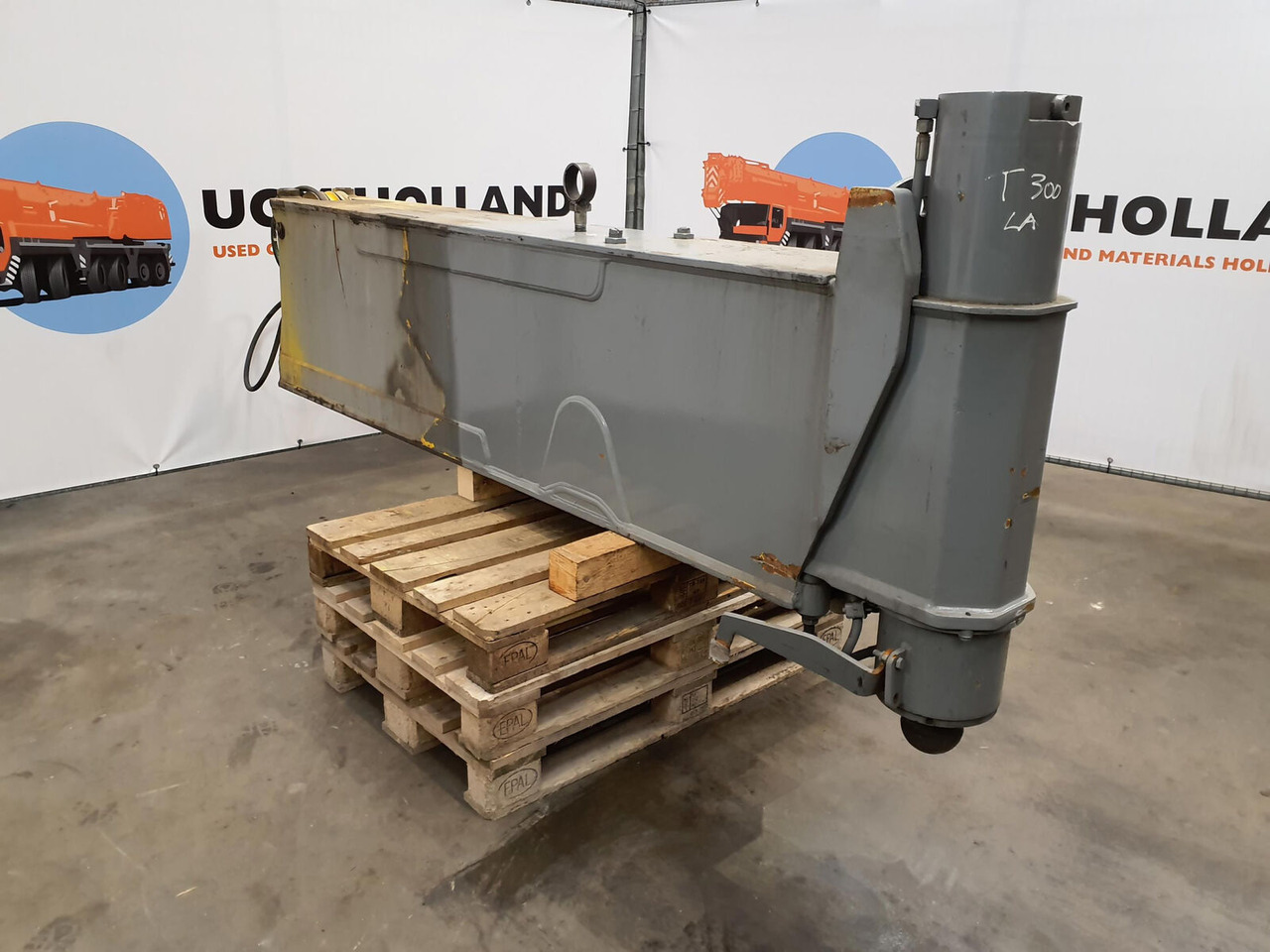 Liebherr LTM 1160-2 sliding beam complete rear - Suspension pour Grue mobile: photos 1 Liebherr LTM 1160-2 sliding beam complete rear - Suspension pour Grue mobile: photos 1